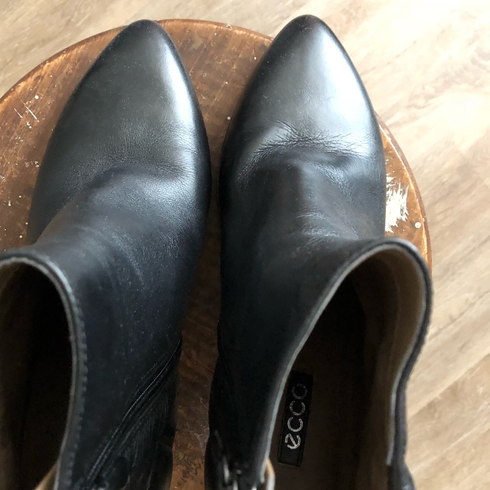 Genuine Leather Boots in Black by Ecco - Picture 8 of 8